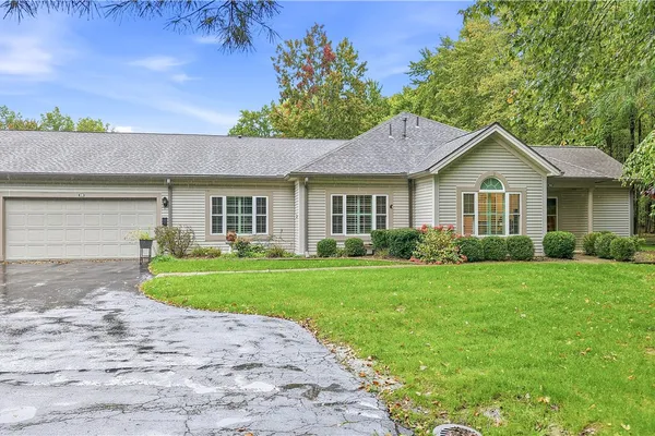 39 STONE RIDGE BLVD