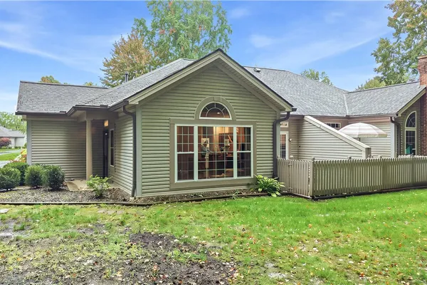 39 STONE RIDGE BLVD