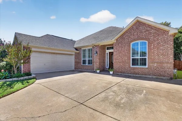 1106 WEDGEWOOD DR