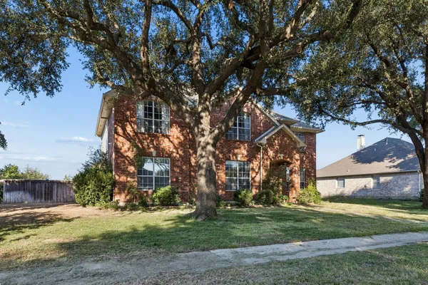 3601 CHARLESTON DR