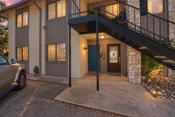 1226 COUGAR DR 12