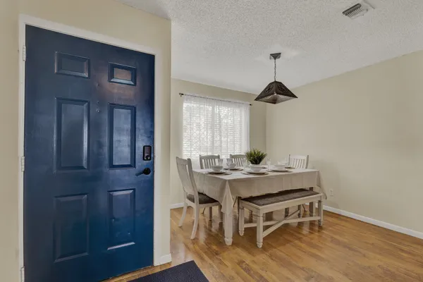 1226 COUGAR DR 12