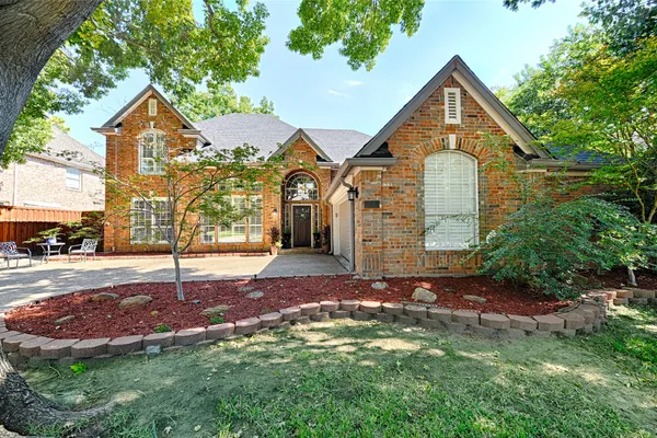 114 WESTWIND DR