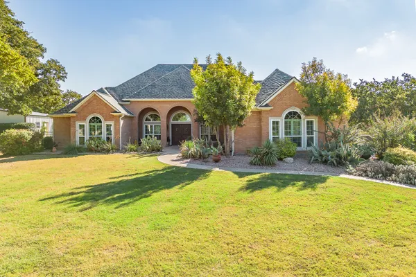 225 SHERRY LN