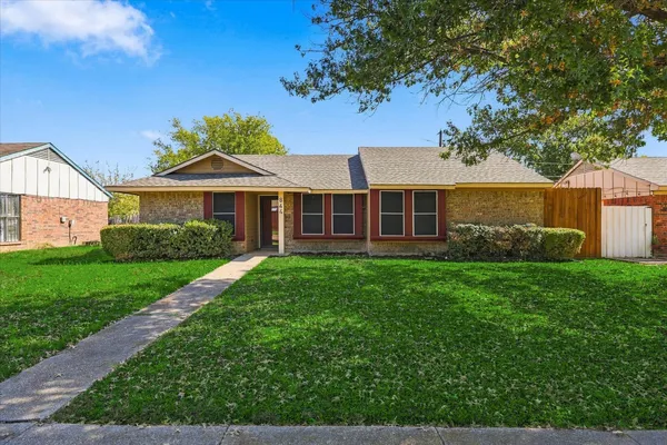 844 WOODROCK DR