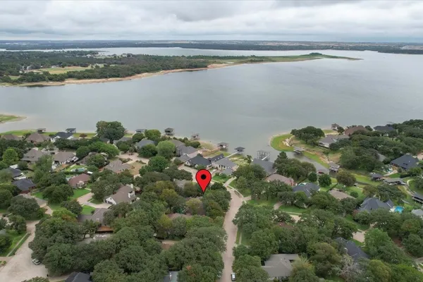 2016 SPINNAKER LN