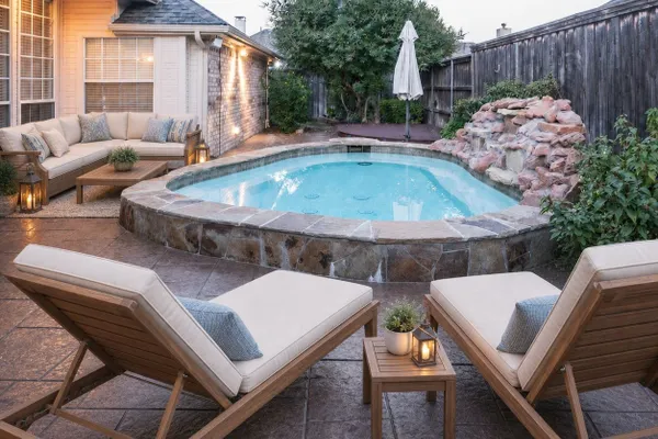 742 YELLOWSTONE DR