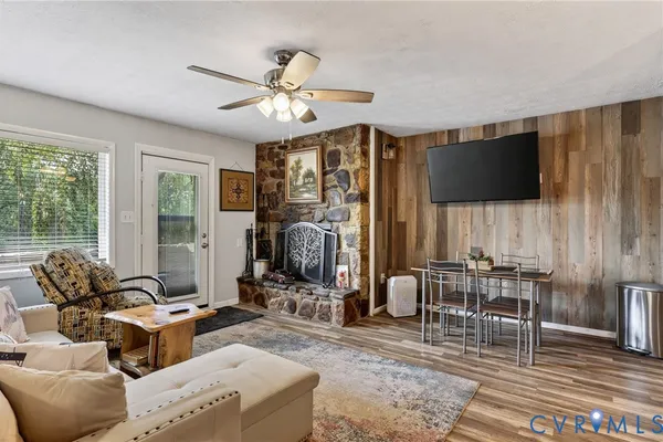 1836 FAIRWAY DR 218