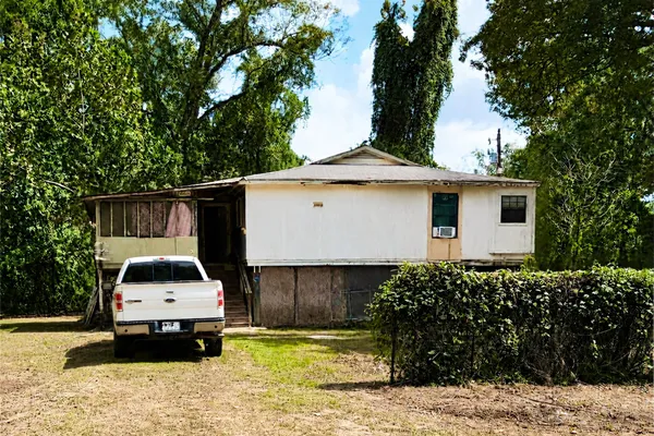 202 TRINITY RD