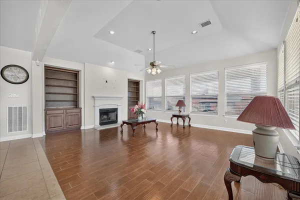 7529 ZINNIA LN