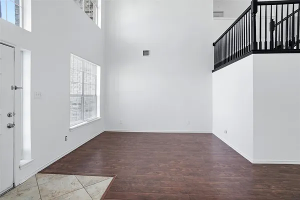 2447 RANCHVIEW DR