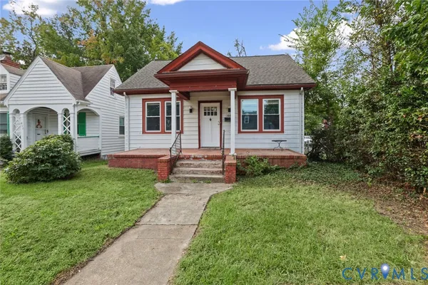 601 E BROOKLAND PARK BLVD