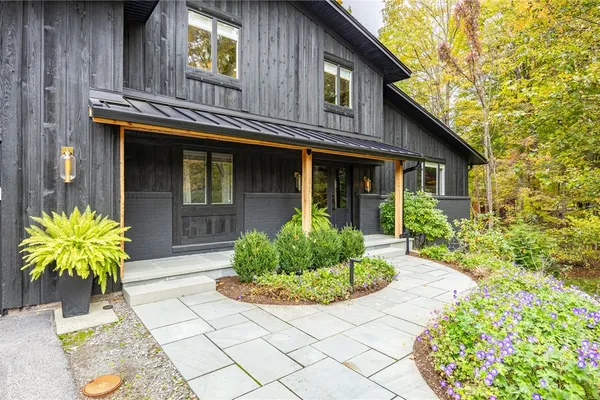 317 BROOKSBORO DR