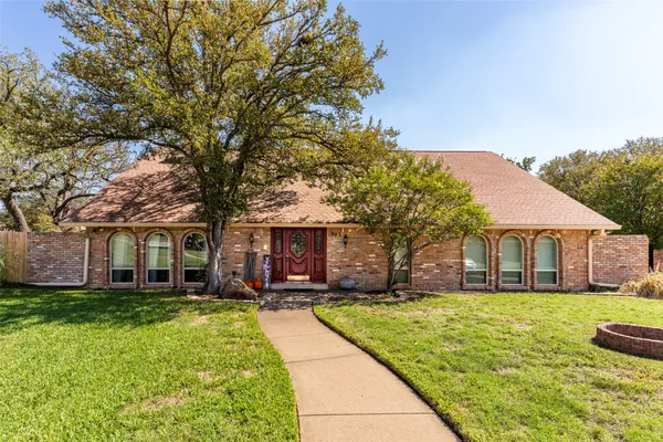 1803 ARROWHEAD DR