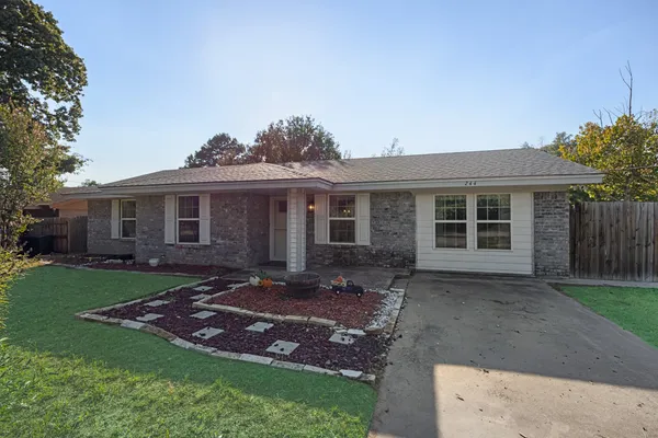 244 RICHARD LN