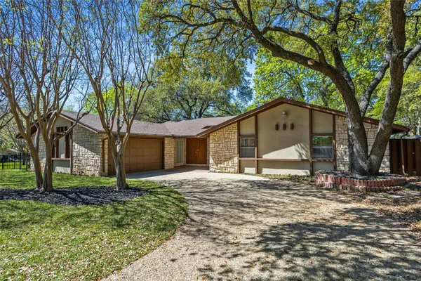 15721 MAPLEVIEW CIR