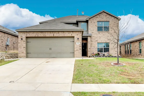 917 CLARK DR