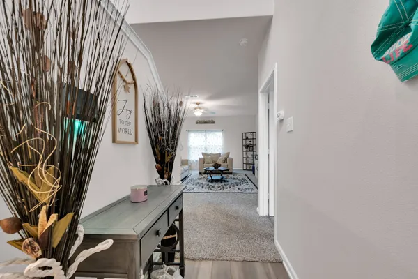 917 CLARK DR