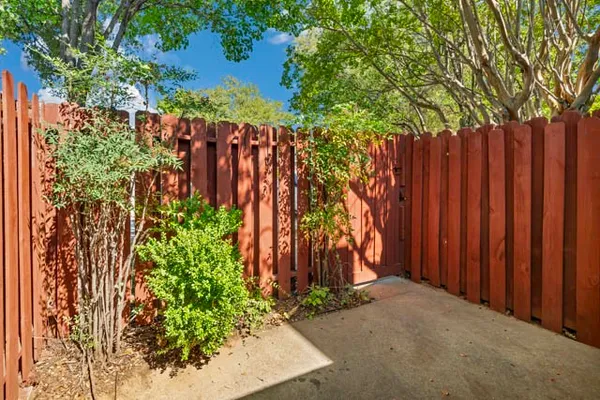 2503 SHADY RIDGE DR