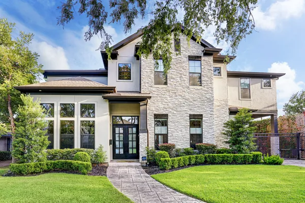 5655 LOCKE LN