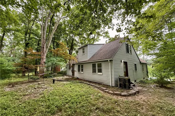 325 HIGHLAND RD