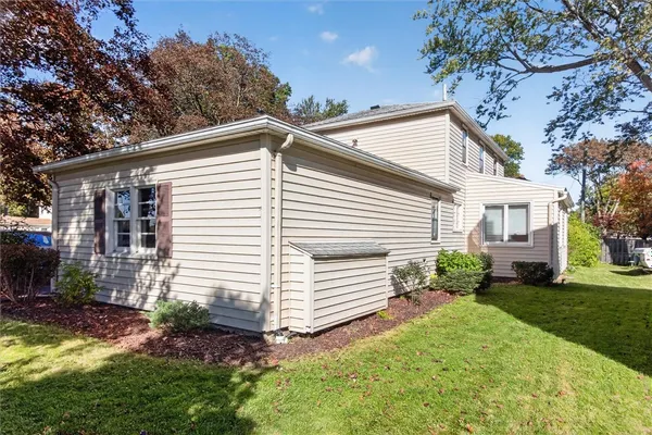 16 SYDENHAM RD
