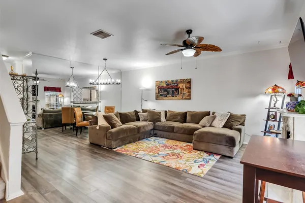 17645 RED OAK DR 7645