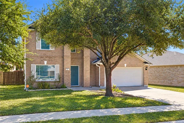 807 YELLOWSTONE DR