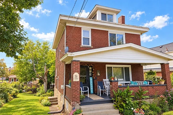 2906 JOHN ST