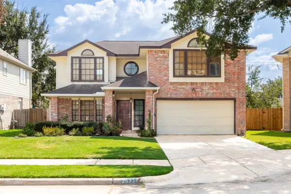 2033 WILDWOOD RIDGE DR