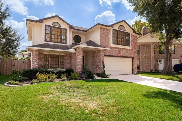 2033 WILDWOOD RIDGE DR