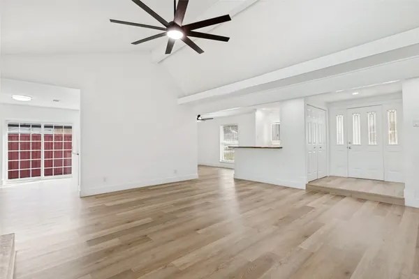 12 MERRIE CIR