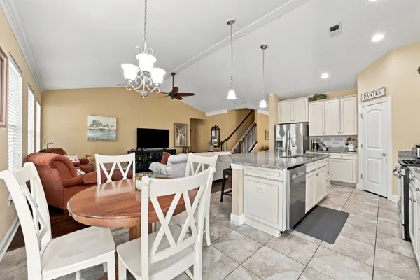1755 ORCHARD DR