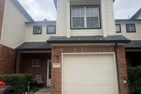 2471 SOUTHCOURT CIR