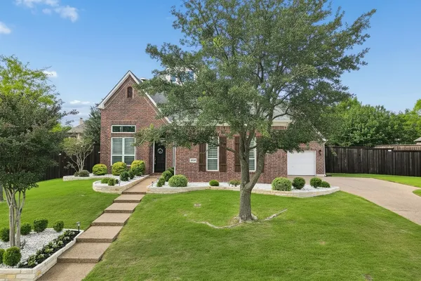 1011 THREE RIVERS DR