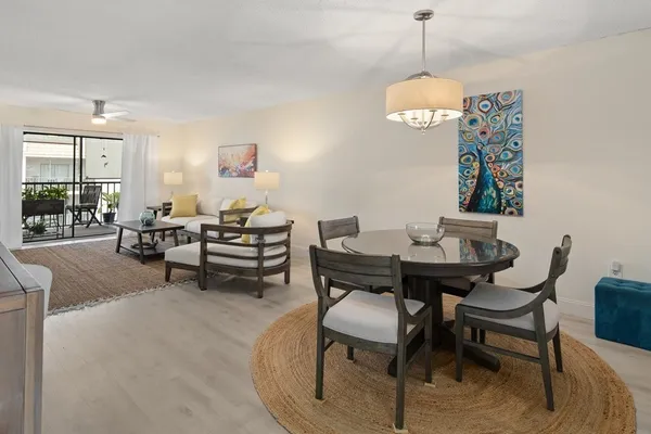 9395 PENNSYLVANIA AVE 20