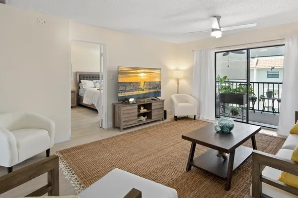 9395 PENNSYLVANIA AVE 20