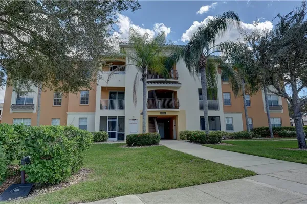 2904 TUSCAN DR 101