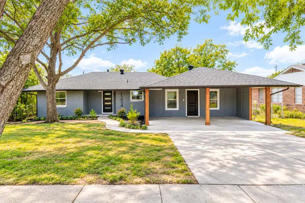 1224 BELLAIRE DR