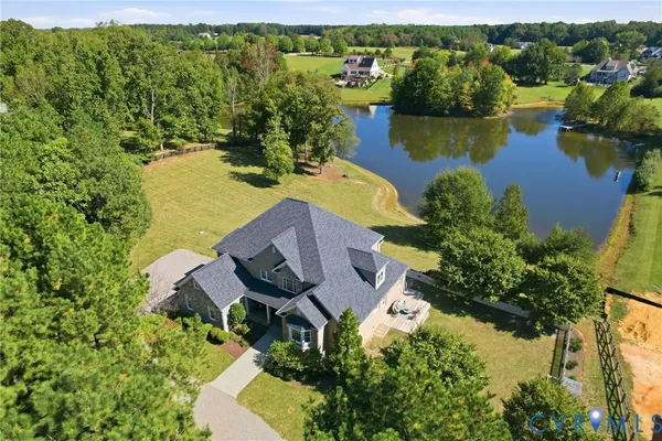 3401 LAKE PINES PL