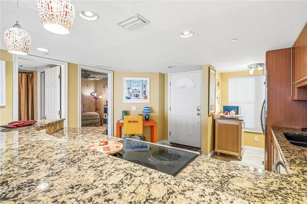 2700 OCEAN DR 102