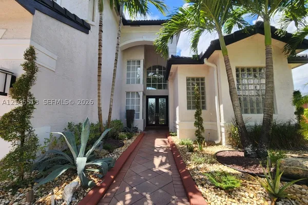 3920 SW 195TH TER