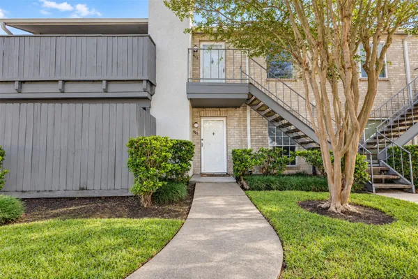 8787 BRAE ACRES RD 602