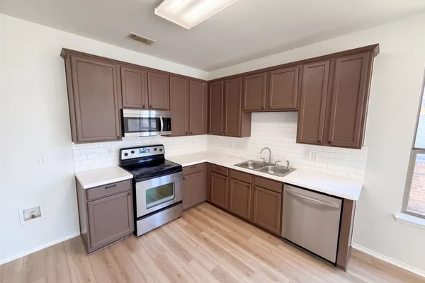 10713 VISTA HEIGHTS BLVD