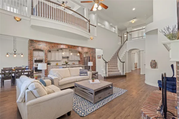 11209 DEEP CANYON TRL