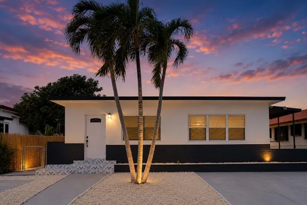 1232 SW 30TH PL 1232