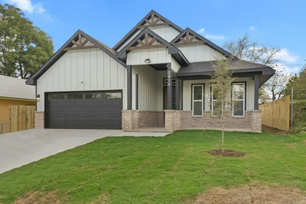 2615 NW 25TH ST