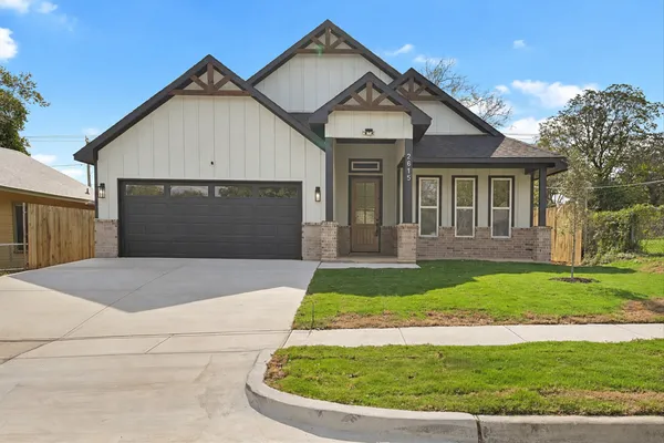 2615 NW 25TH ST