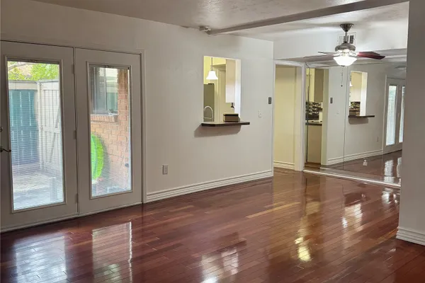 2805 RIO BRANCO ST 105G