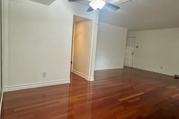 2805 RIO BRANCO ST 105G